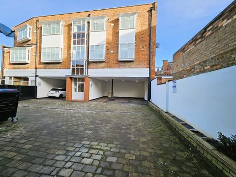 Lechmere Road, London NW2