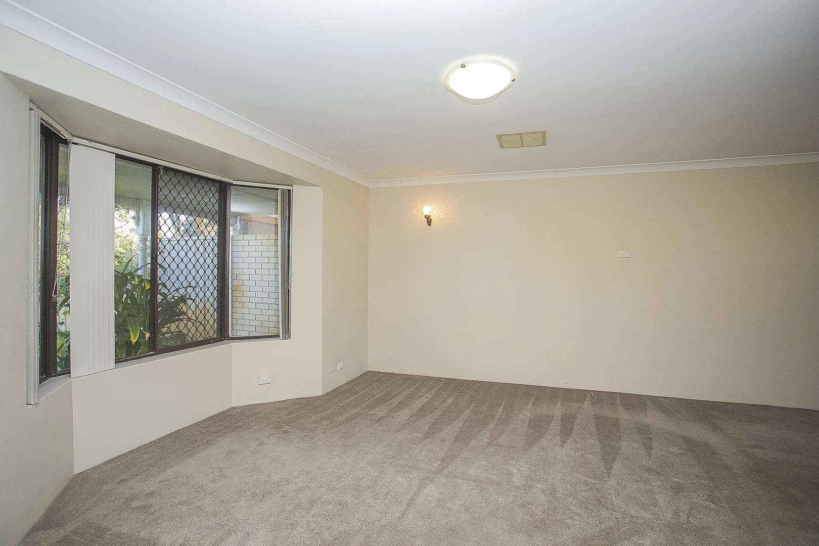 Additional image 3 of 2 Thurles Court, Waterford WA 6152