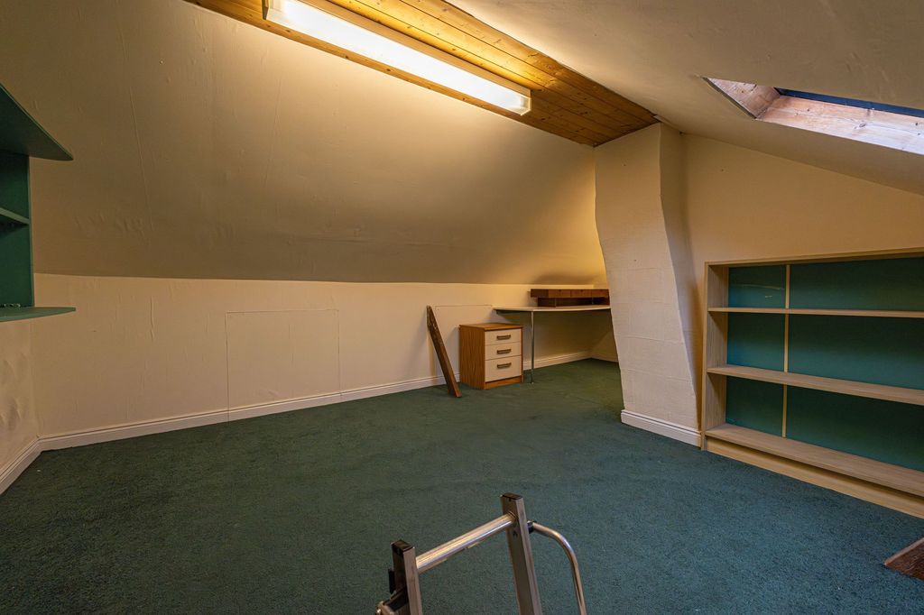Additional image 18 of 3 bed semi-detached house for saleCastle Park Close, Newport NP20