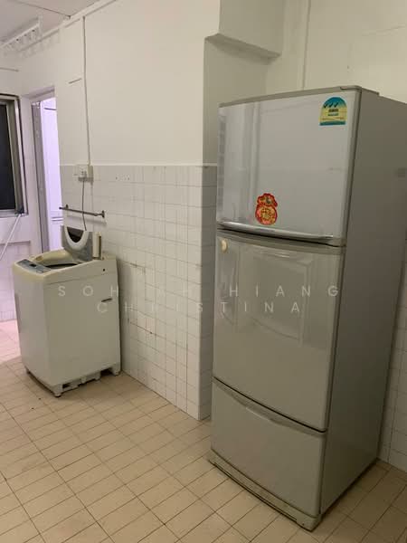 673 Hougang Avenue 8 photo 4