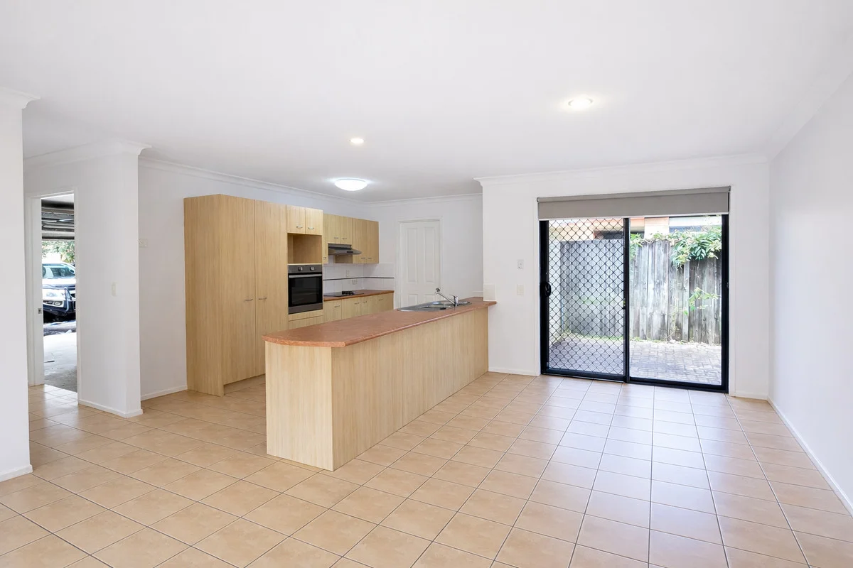 14 Figtree Place, Bracken Ridge QLD 4017 photo 3
