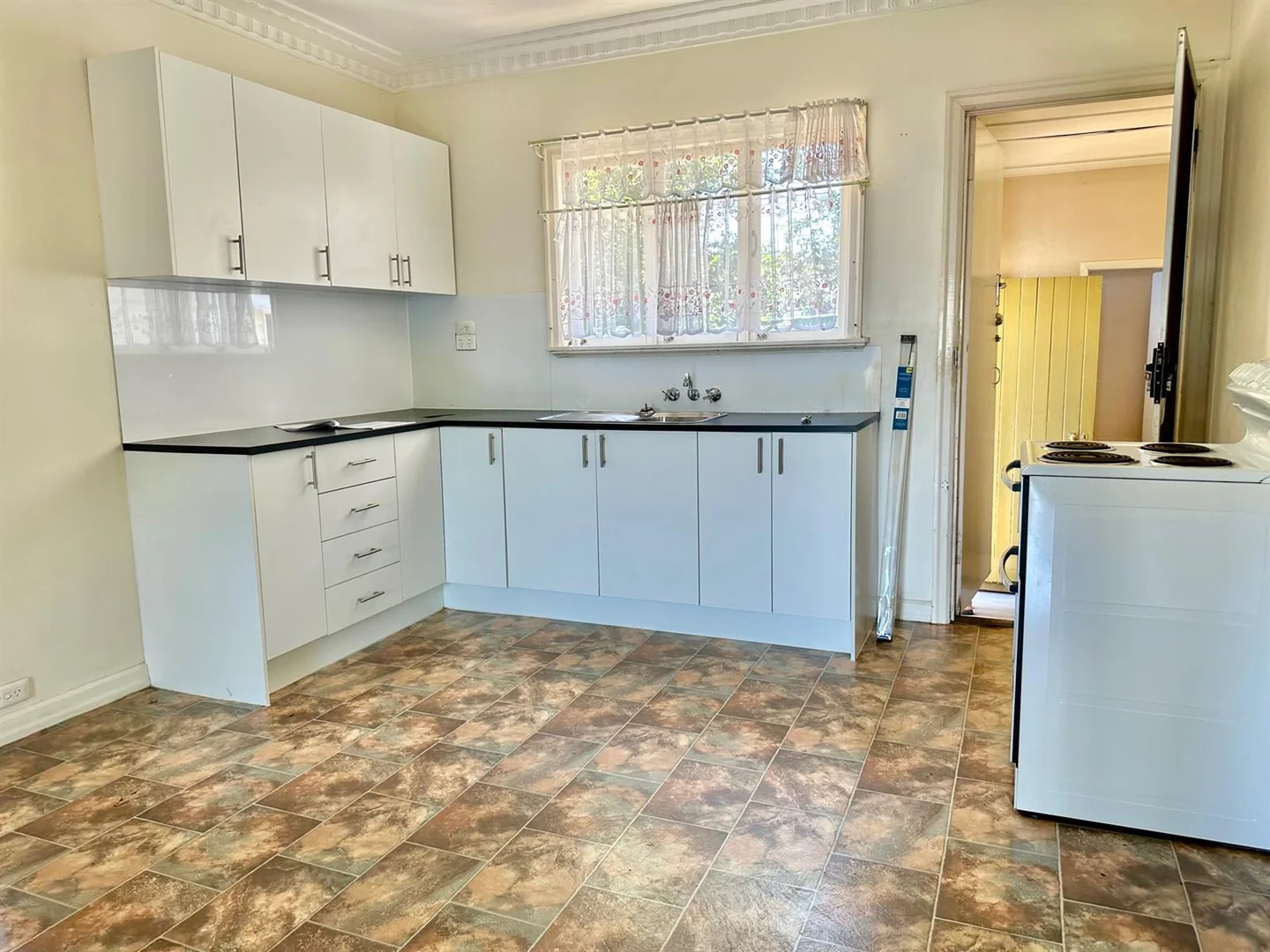 Additional image 2 of 1/15 Massinger, Salisbury QLD 4107