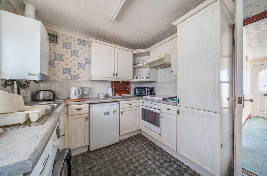 Additional image 8 of 3 bed detached bungalow for saleVilla Close, Branston, Lincoln, Lincolnshire LN4