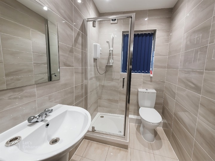 Additional image 5 of 3 Bed Flat, Castle Street, RG1, N1 7GU
