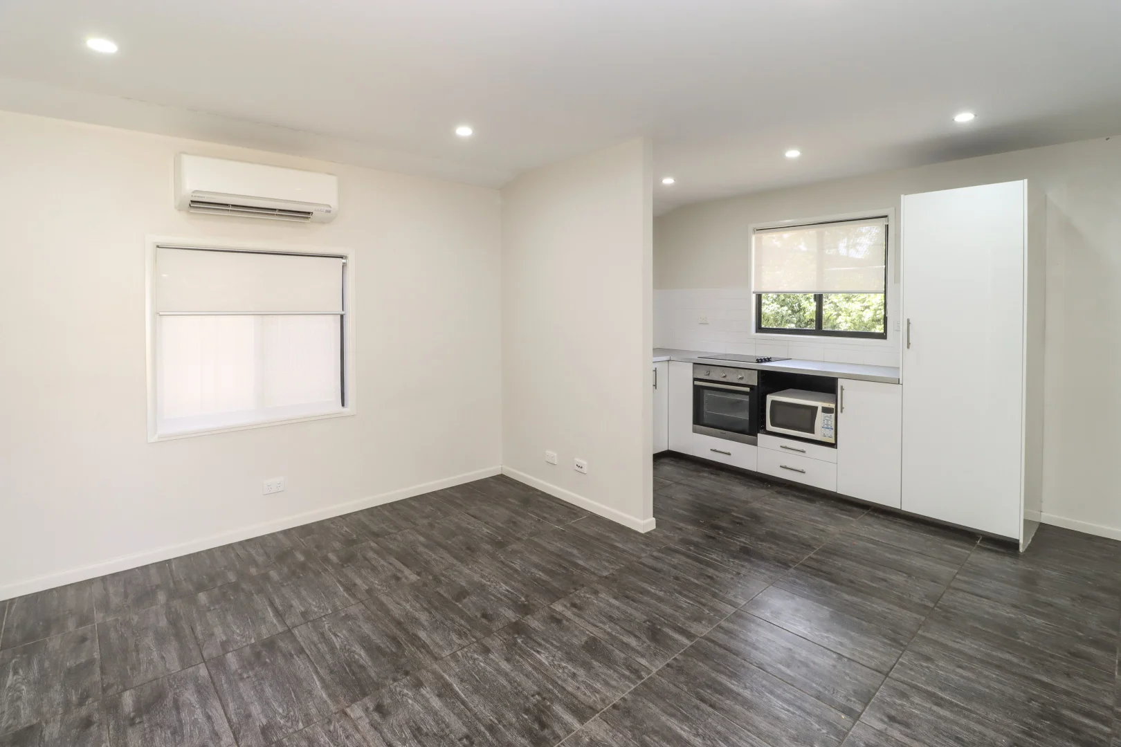 Additional image 2 of Unit 4/76 Buckley Avenue, Mount Isa QLD 4825