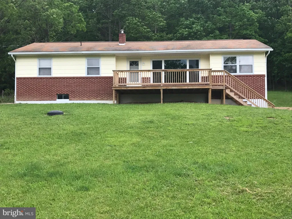 10282 Jordon Run Road, Maysville, WV 26833