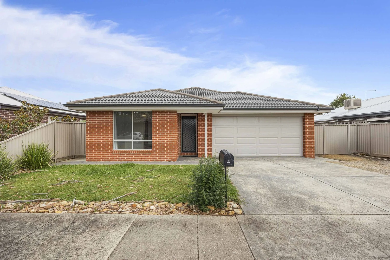 4 Oberon Street, Alfredton VIC 3350
