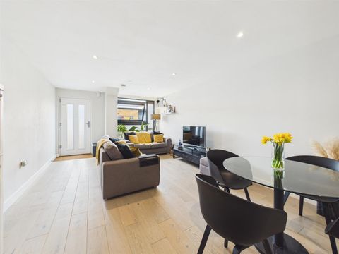 Luna Apartments, Field End Road, Ruislip HA4