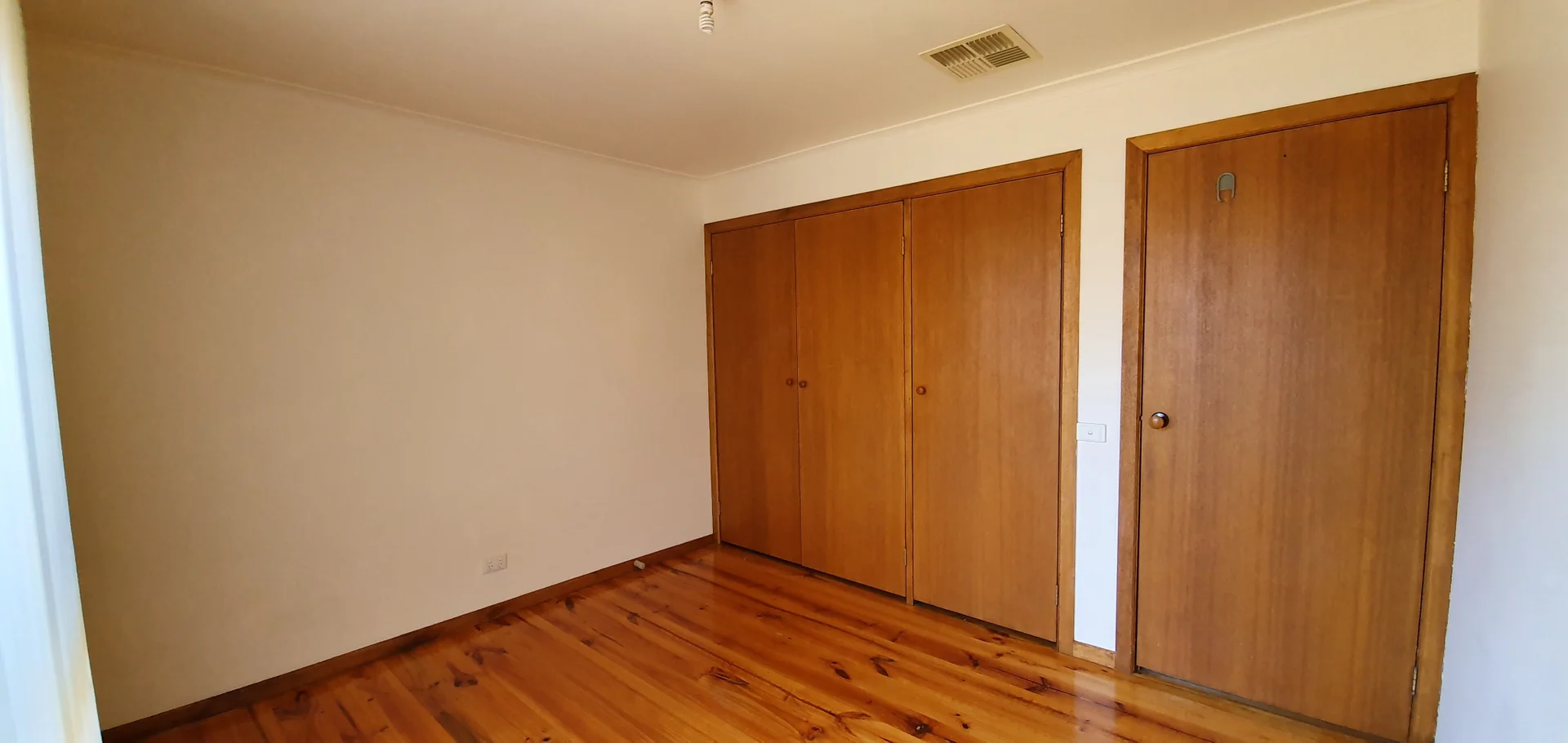 Additional image 5 of 2/1394 North Road, Oakleigh South VIC 3167