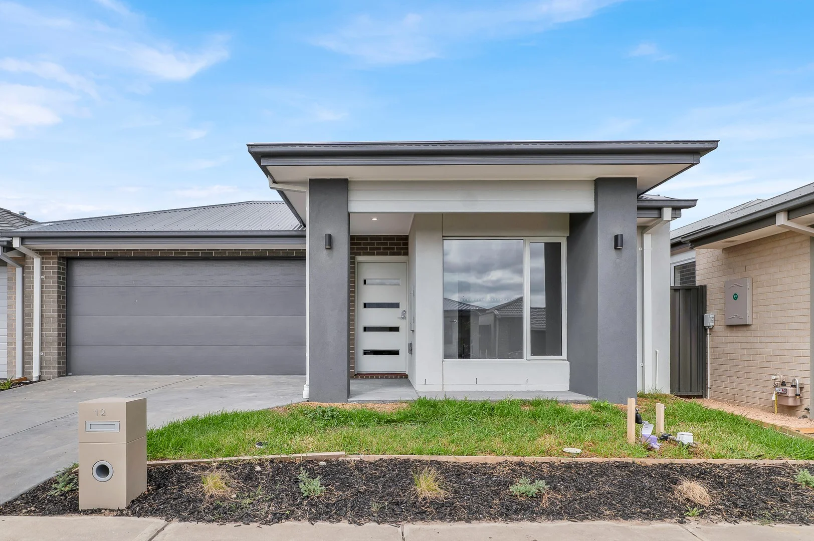 12 Bonifacio Road, Clyde VIC 3978