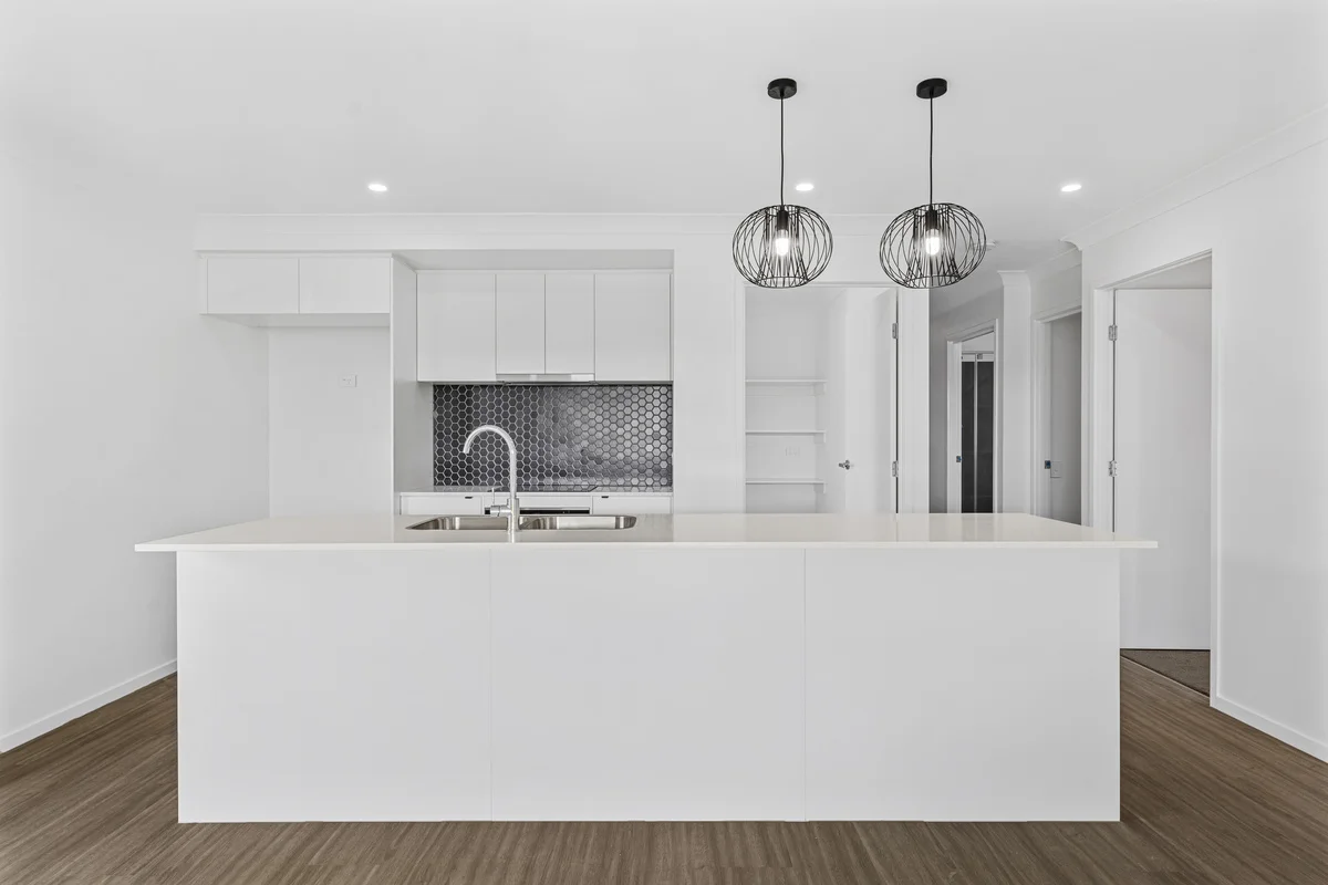 Additional image 2 of 36 Hewing Place, Park Ridge QLD 4125