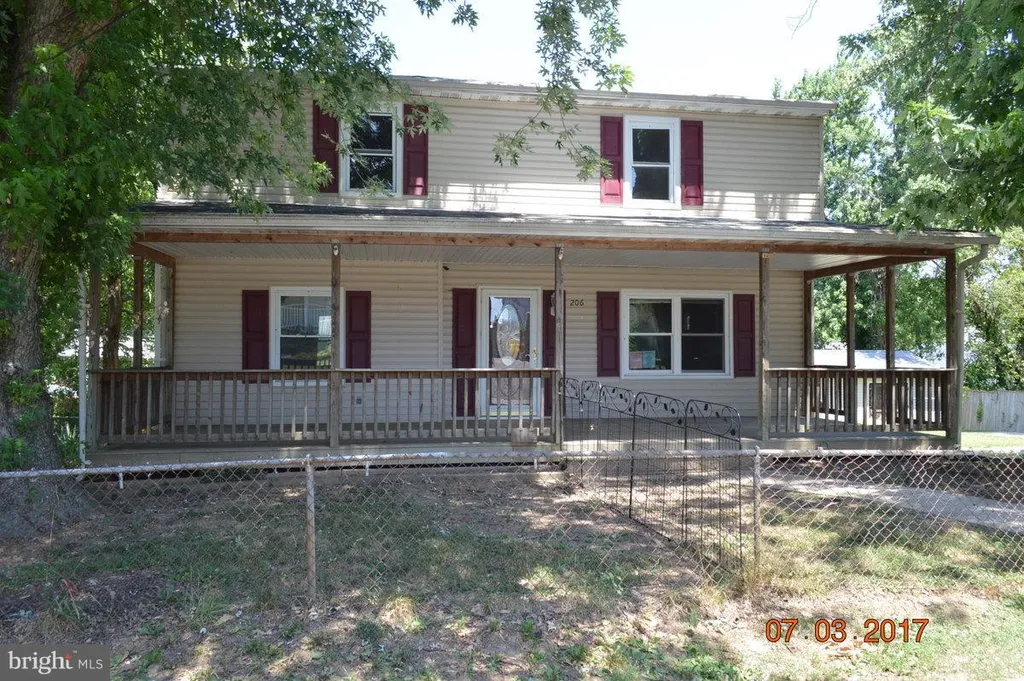 206 Cresswell Road, Baltimore, MD 21225