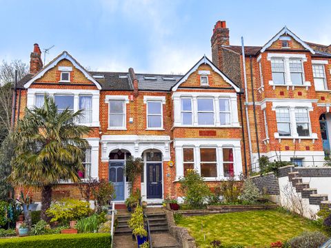 Eglinton Hill, Shooters Hill, London SE18