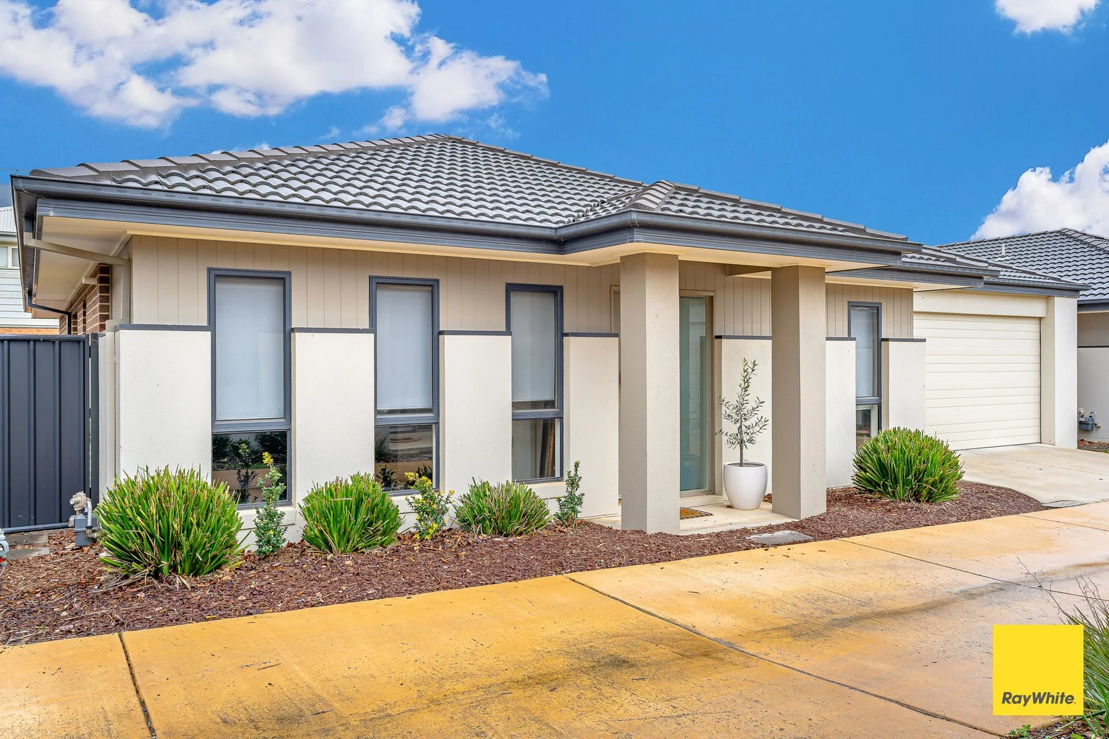 2/225 East Lloyd Street, East Bendigo VIC 3550