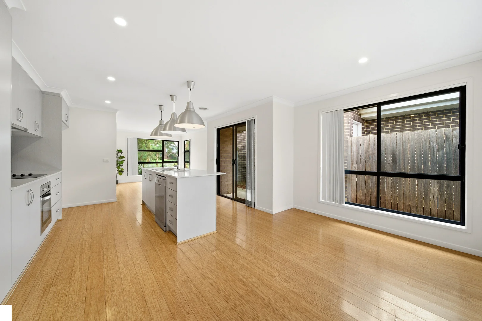 15 Leslie Dwyer Street, Forde ACT 2914 photo 5
