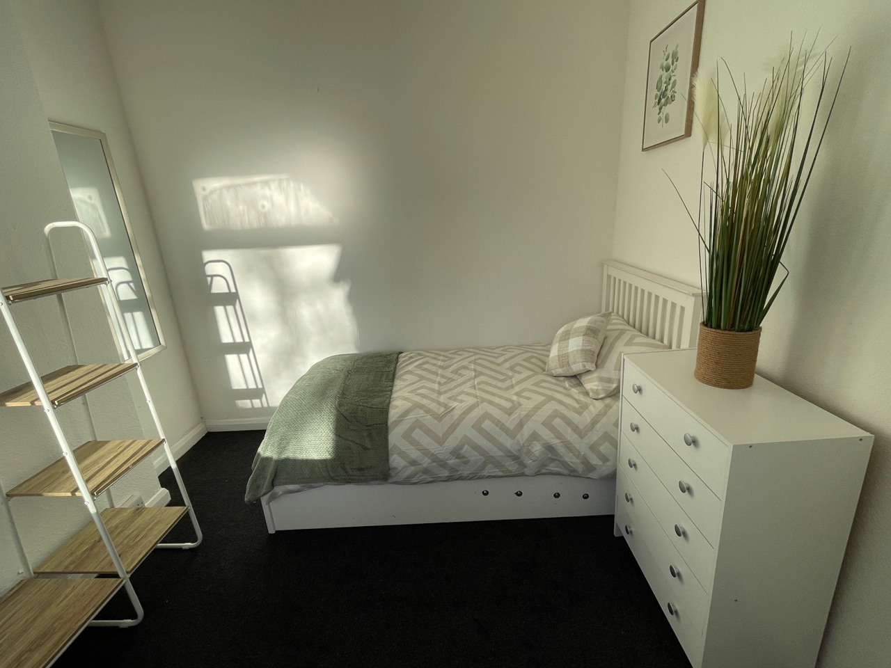 Studio Flat, Ellys Road, CV1, N1 7GU