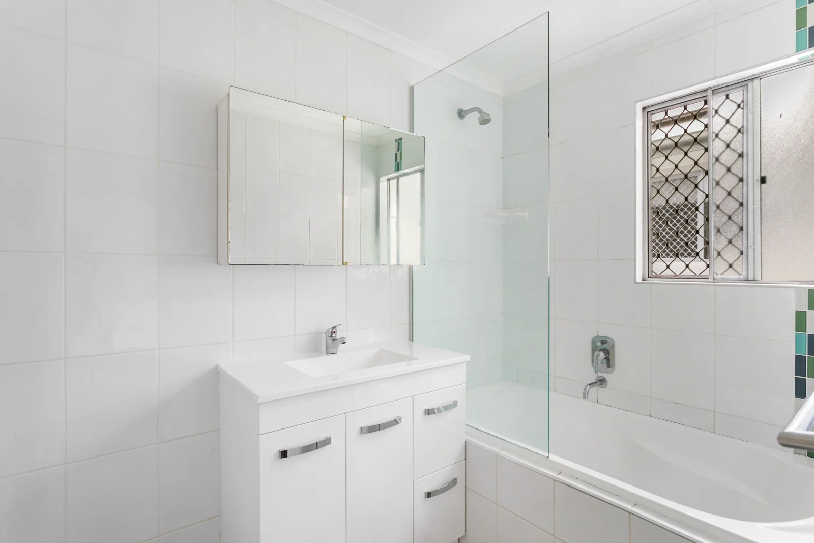 Additional image 4 of 24 Caroline Street, Woody Point QLD 4019