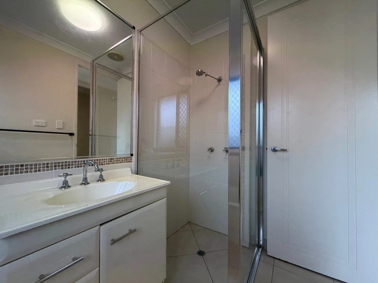 Additional image 11 of 4 Skylark Place, Kelso QLD 4815