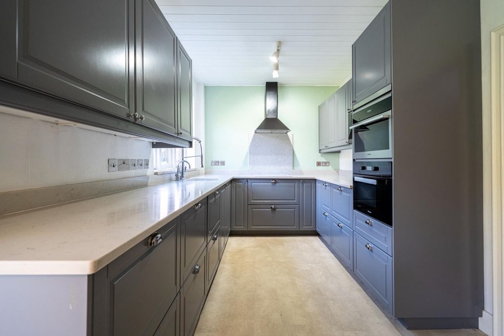 Additional image 5 of 4 bed detached house for saleParkside, Nottingham NG8