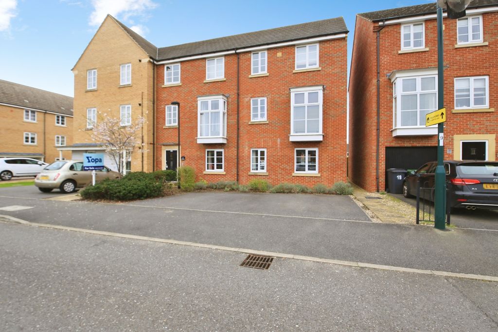 Additional image 16 of 2 bed flat for saleMolyneux Square, Peterborough PE7