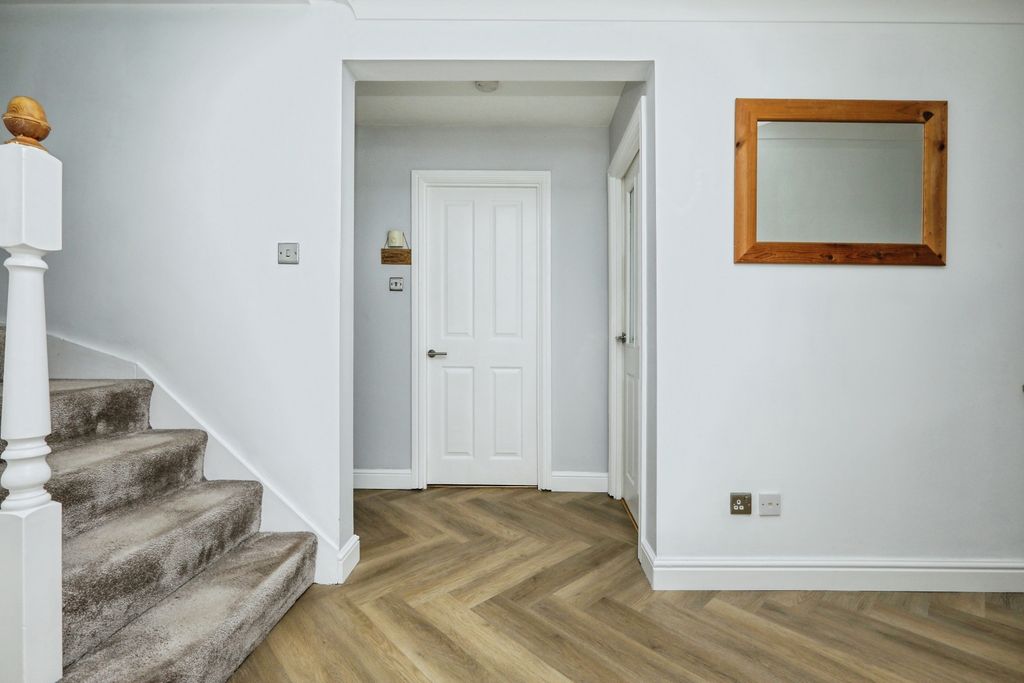 Additional image 5 of 4 bed detached house for saleDoncaster Road, Westwoodside, Doncaster DN9