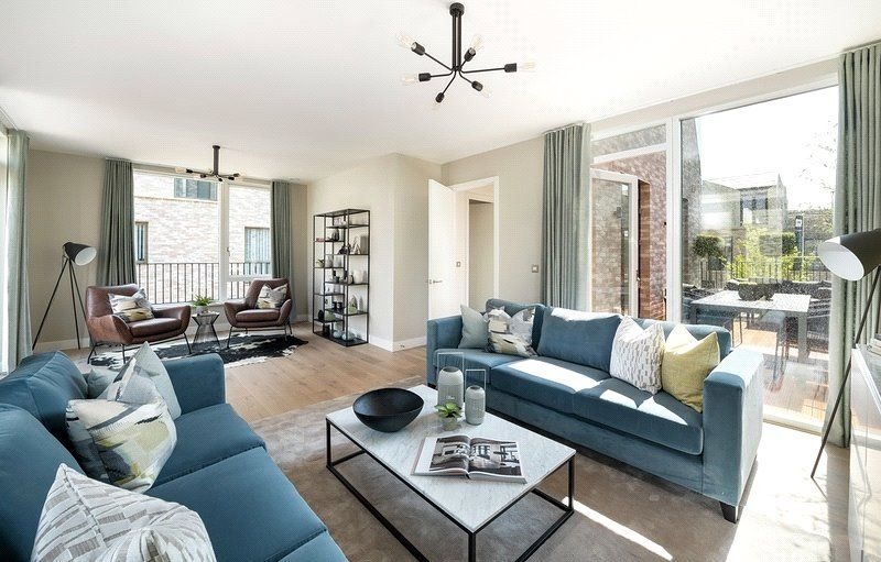 4 Bed Detached House, Milne Avenue, CB3, N1 7GU
