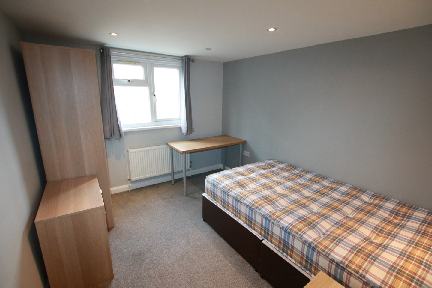 Additional image 8 of 6 Bed Terraced House, Grange Avenue, RG6, N1 7GU
