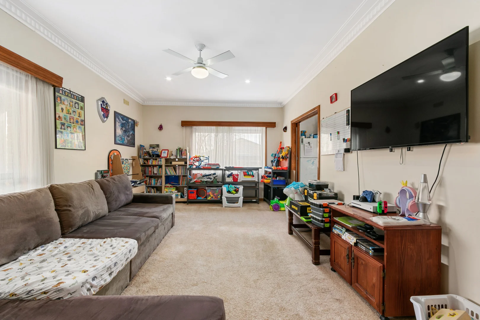 2 Sinclair Avenue, Morwell VIC 3840 photo 2