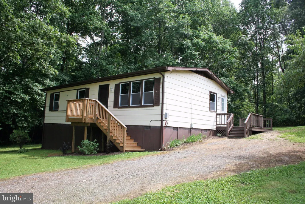 101 Thomas Court, Ruckersville, VA 22968