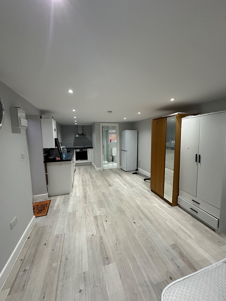 Studio Flat, Studio Annex Hobart Road, CB1, N1 7GU