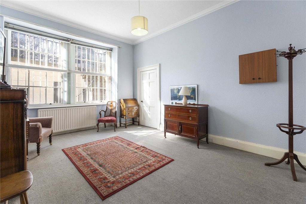 Additional image 18 of 4 bed flat for saleClarendon Crescent, West End, Edinburgh EH4