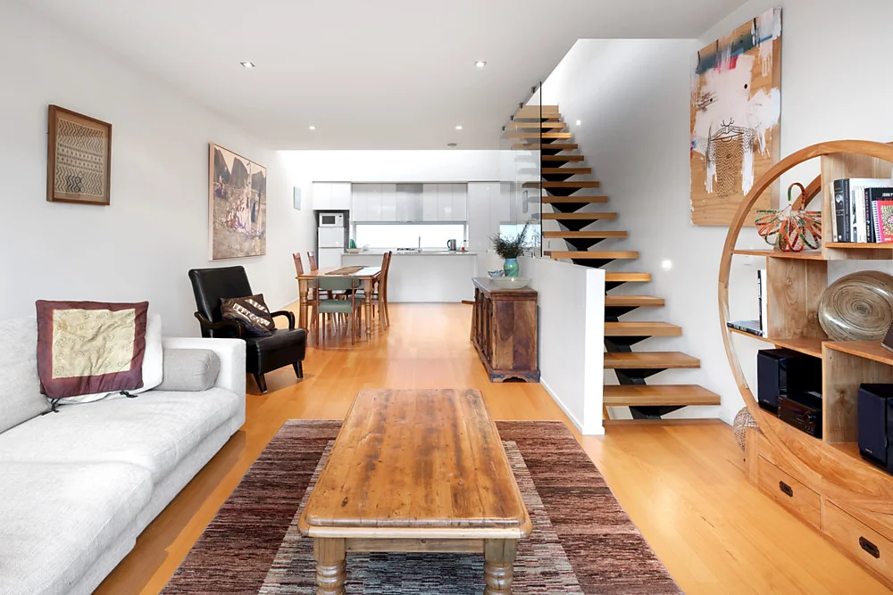 16 Courtney Place, North Melbourne VIC 3051