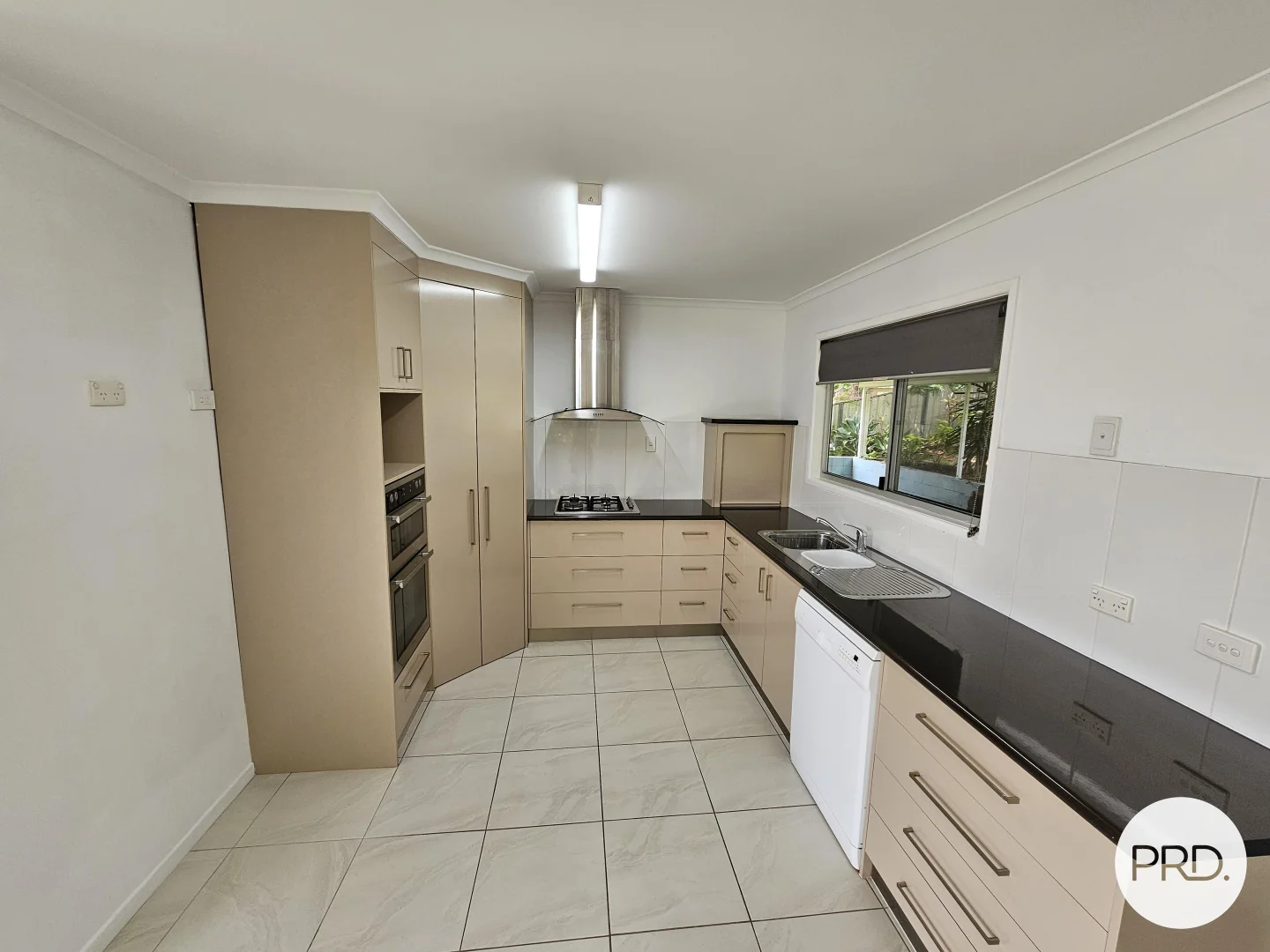 Additional image 3 of 27 Crest Avenue, Boyne Island QLD 4680