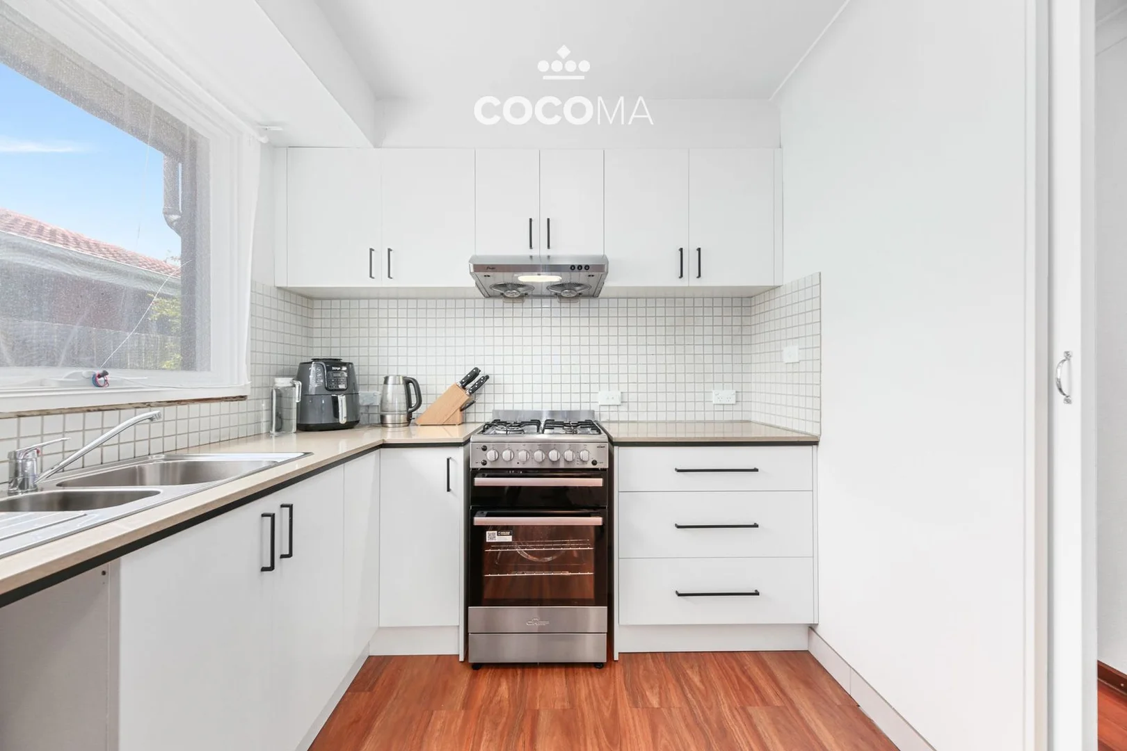10 Cornwall Avenue, Keysborough VIC 3173 photo 4