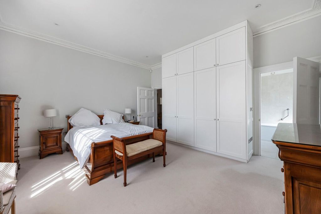 Additional image 16 of 4 bed flat for saleNorthfield End, Henley-On-Thames, Oxfordshire RG9