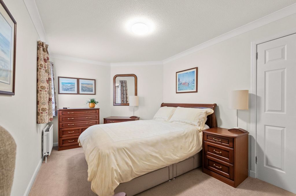 Additional image 6 of 2 bed flat for saleAnnfield Gardens, Stirling FK8