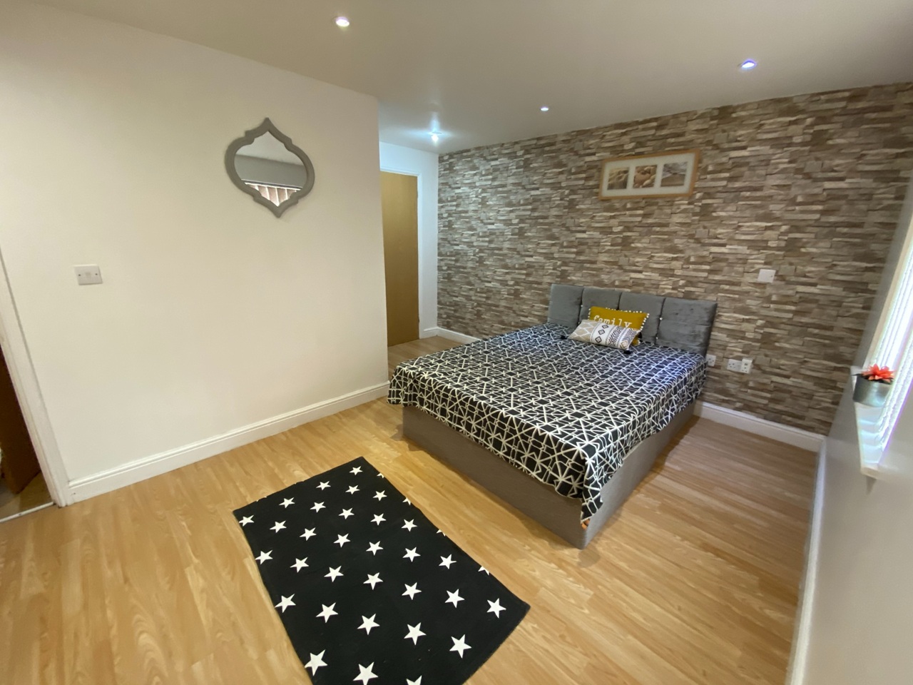 1 Bed Flat, Tyrrell House, LE3, N1 7GU photo 4