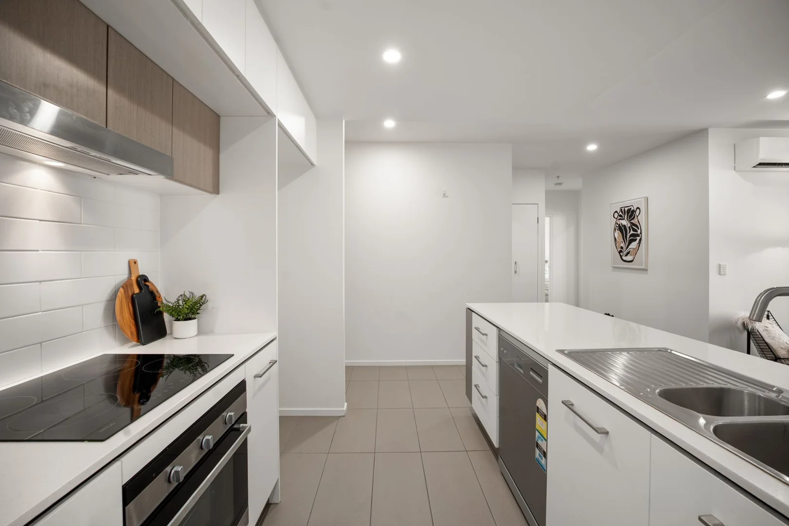 Additional image 4 of 902/8 Masters Street, Newstead QLD 4006