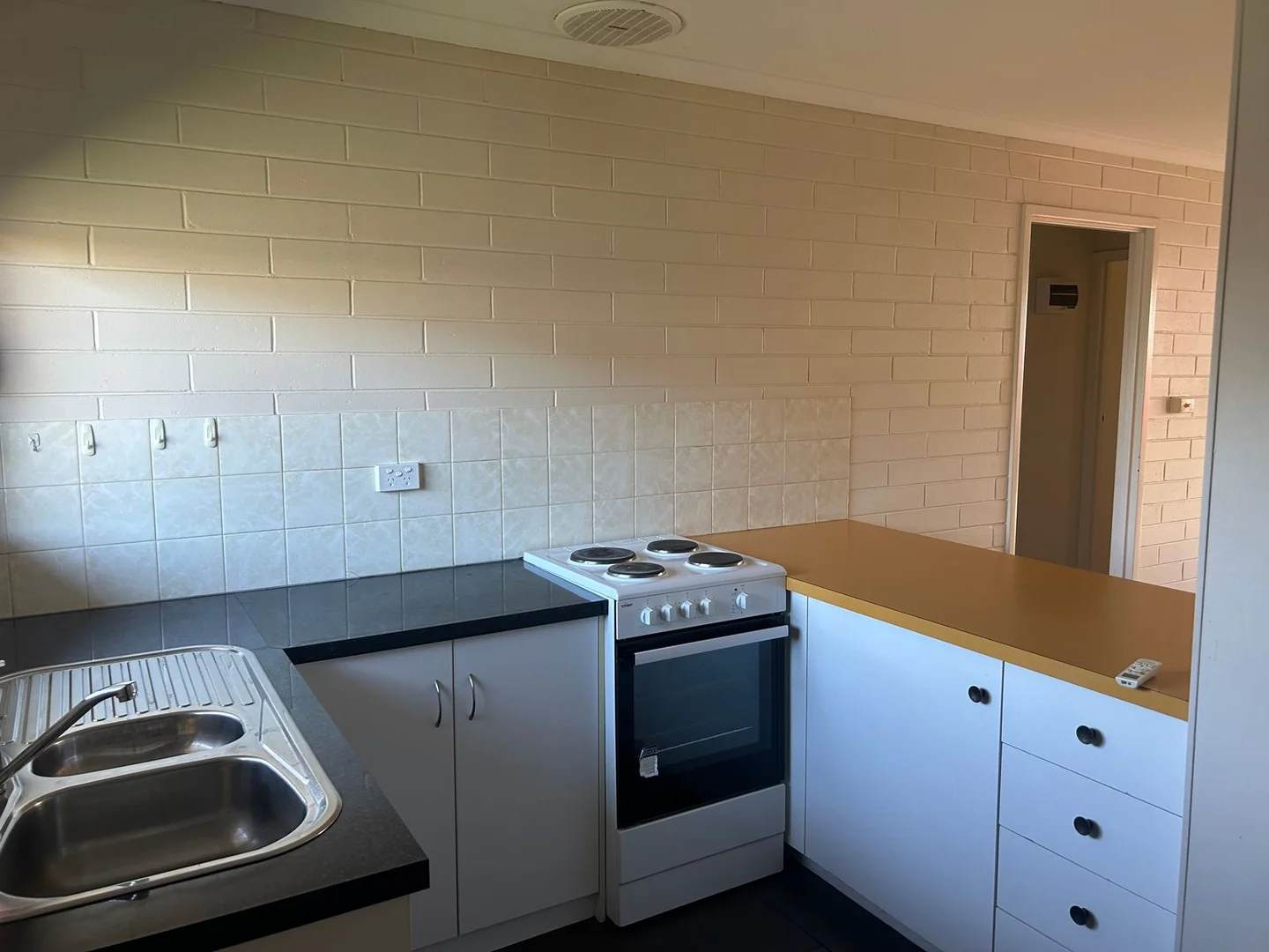 Additional image 3 of 2/3 Eileen Street, Mildura VIC 3500