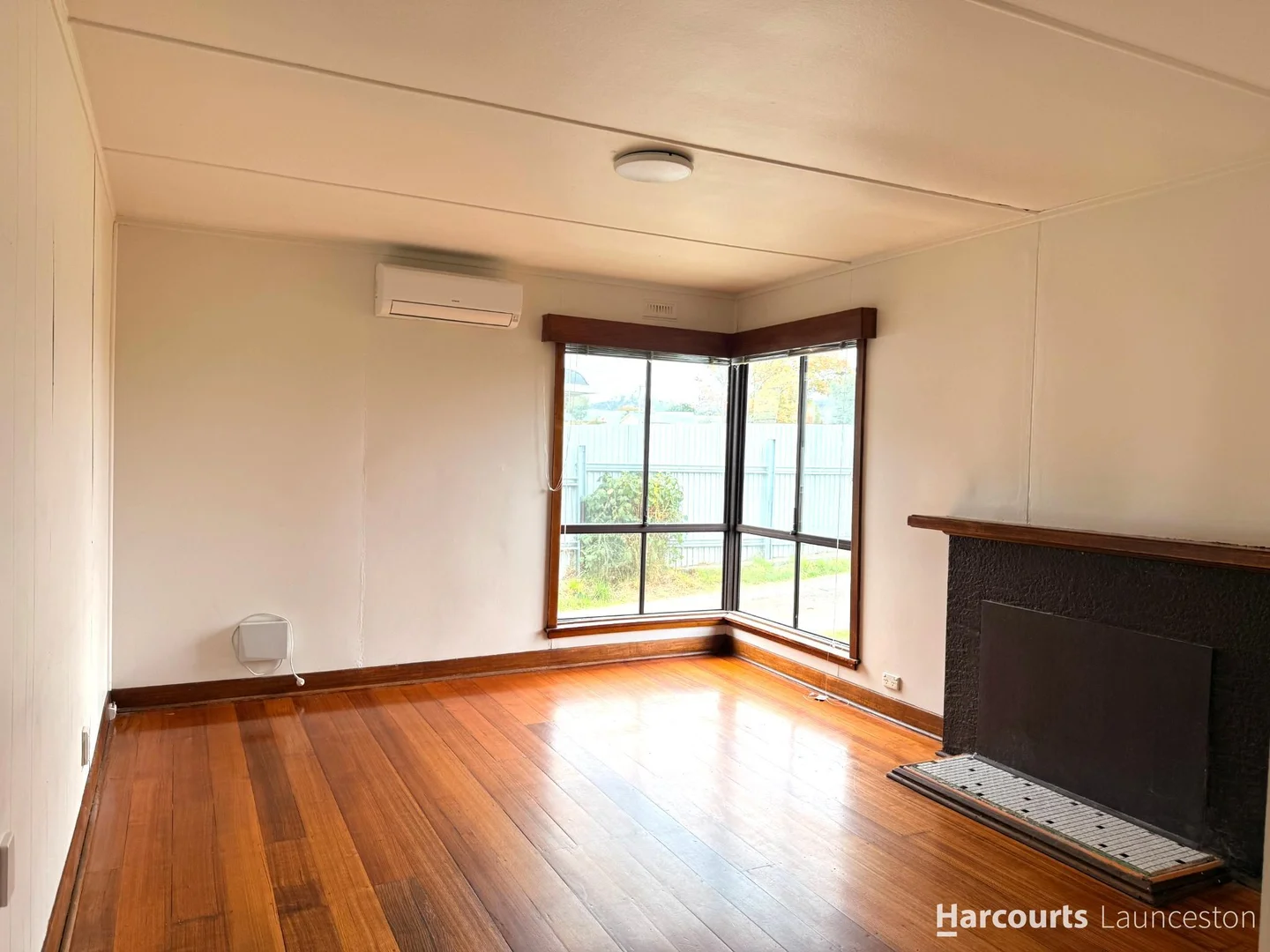 Additional image 2 of 11 Eyre Street, Mayfield TAS 7248