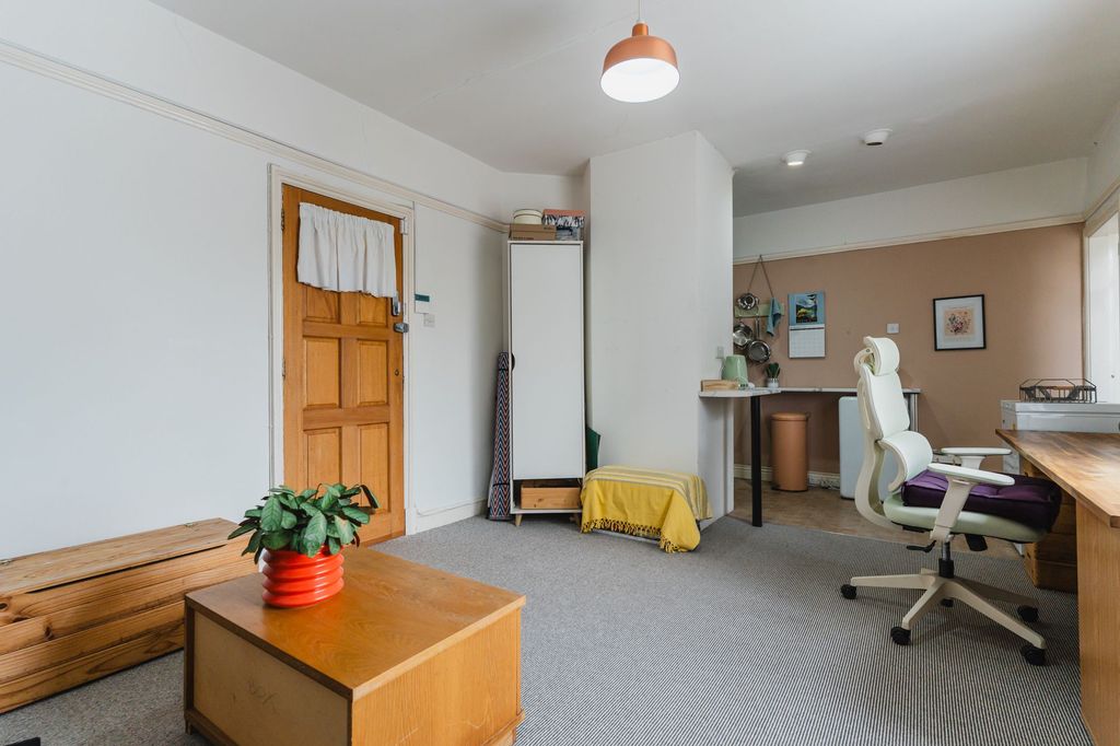 Additional image 4 of 1 bed flat for saleHolbrook Road, South Knighton LE2