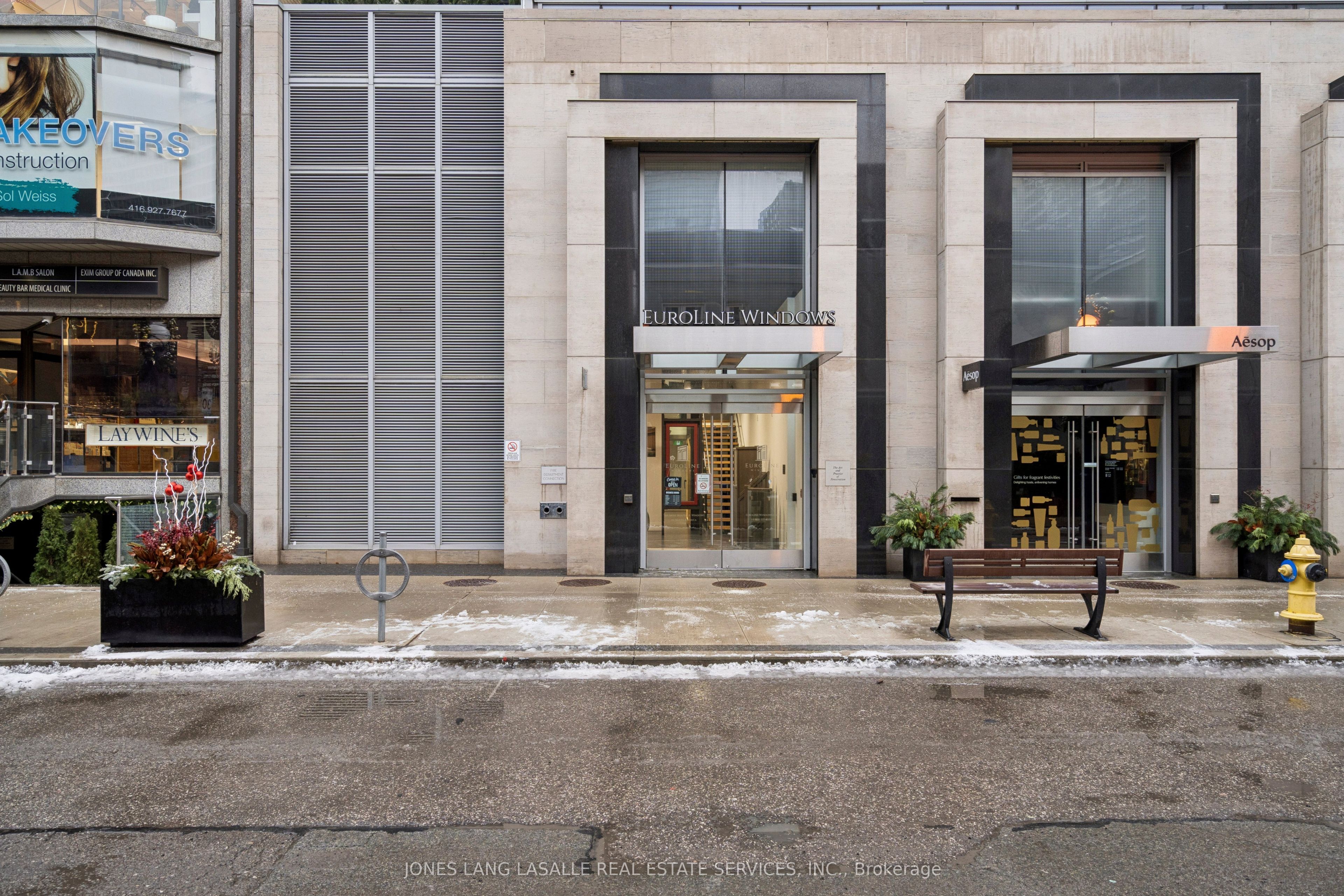 94 Cumberland Street, Toronto, ON, M5R 0C8
