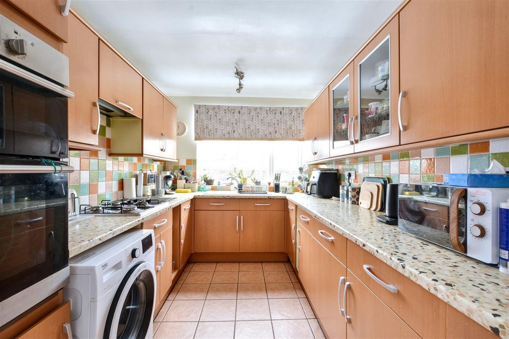 Additional image 4 of 4 bed semi-detached house for saleHolkham Avenue, Chilwell, Nottingham NG9