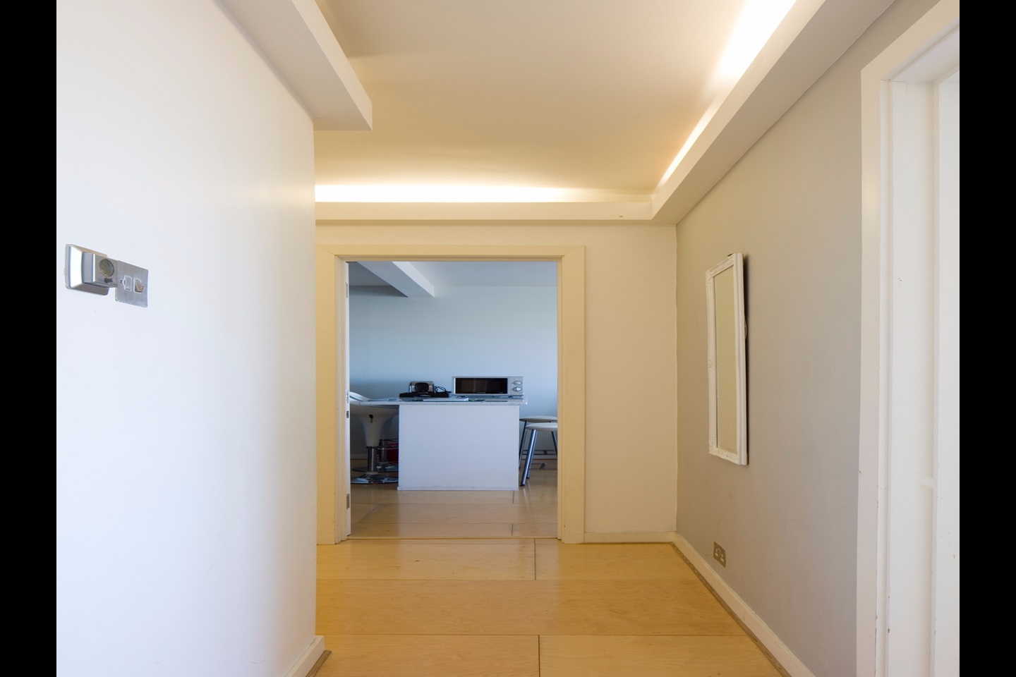 Additional image 5 of 2 Bed Flat, Kings Road- Bills Included -Sea View, BN1, N1 7GU