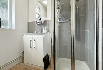 3 Bed Flat, Harvey Goodwin Avenue, CB4, N1 7GU photo 5
