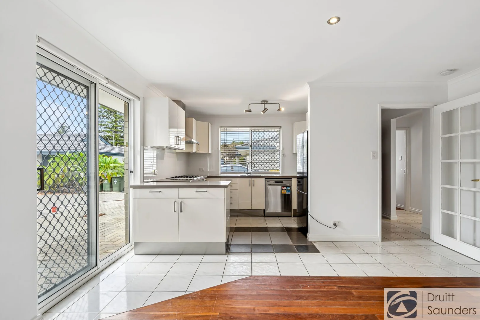 Additional image 2 of 4/96 Green Street, Joondanna WA 6060