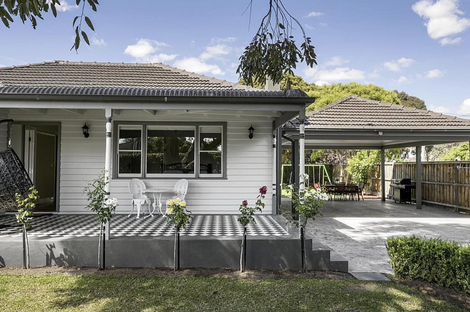 24 Fairlie Avenue, Macleod VIC 3085 photo 2