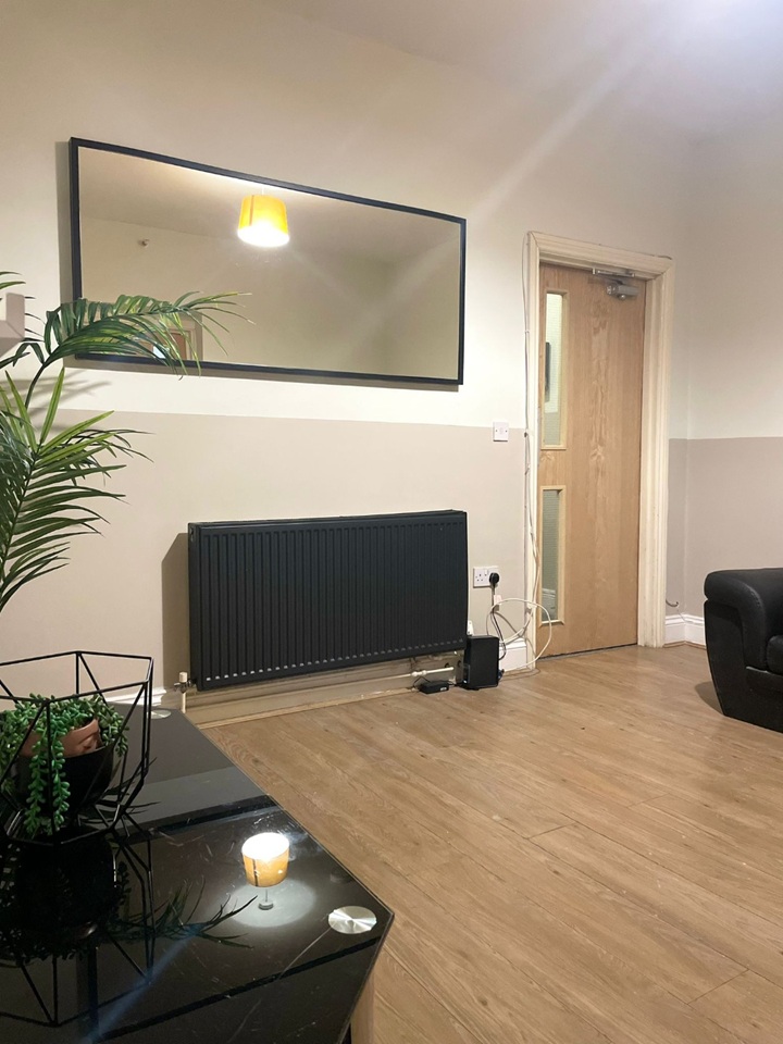 Additional image 8 of Room in a Shared House, Far Gosford Street, CV1, N1 7GU