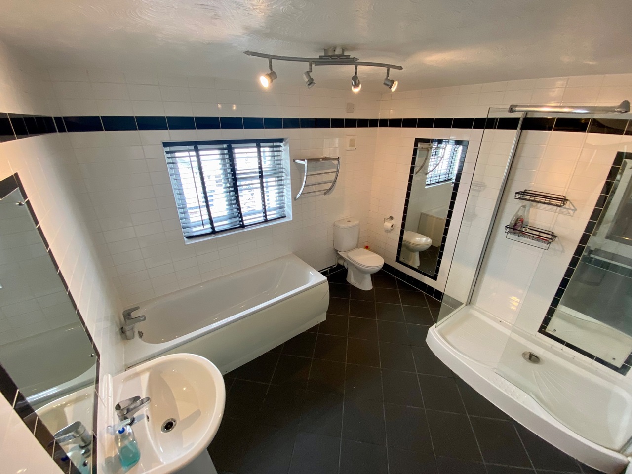 Additional image 4 of 3 Bed Semi-Detached House, Larges Street, DE1, N1 7GU