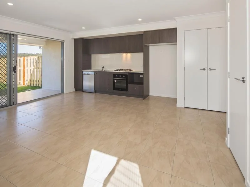 Additional image 2 of 2/16 Vargon Cct, Holmview QLD 4207
